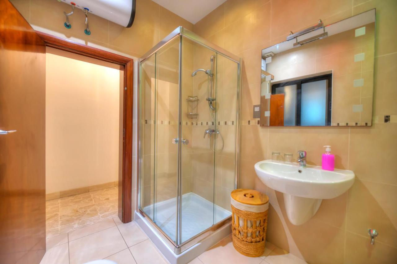 Enormous 3Bedrooms Seafront With Balcony Pdeh1-1 スリーマ エクステリア 写真